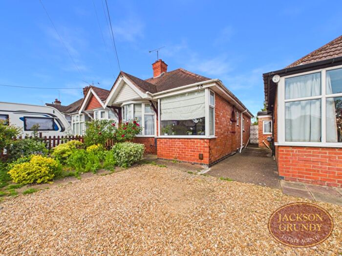 2 Bedroom Semi-Detached Bungalow For Sale In Northampton Lane South, Moulton, NN3