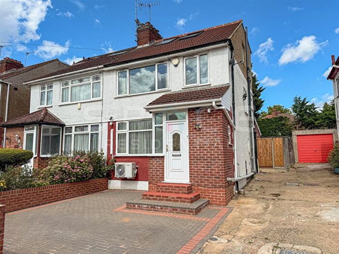 4 Bedroom Semi Detached House For Sale In Riverdene, Edgware, HA8