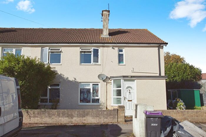 2 Bedroom Flat For Sale In Trem Twyn Barlwm, Two Locks, Cwmbran, NP44