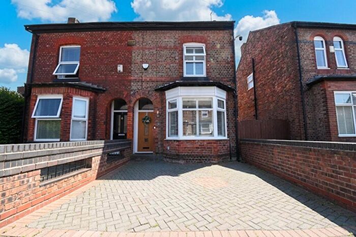 4 Bedroom Semi Detached House For Sale In Arthur Street, Eccles, M30