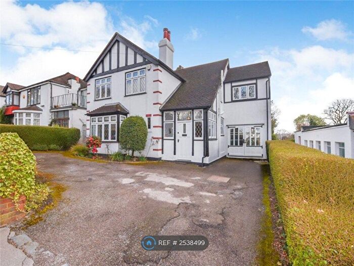 5 Bedroom Detached House To Rent In Norbury Hill, London, SW16