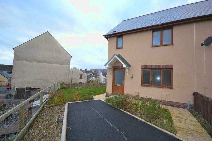 3 Bedroom End Of Terrace House To Rent In Llys Y Brenin, Whitland, North Road, SA34