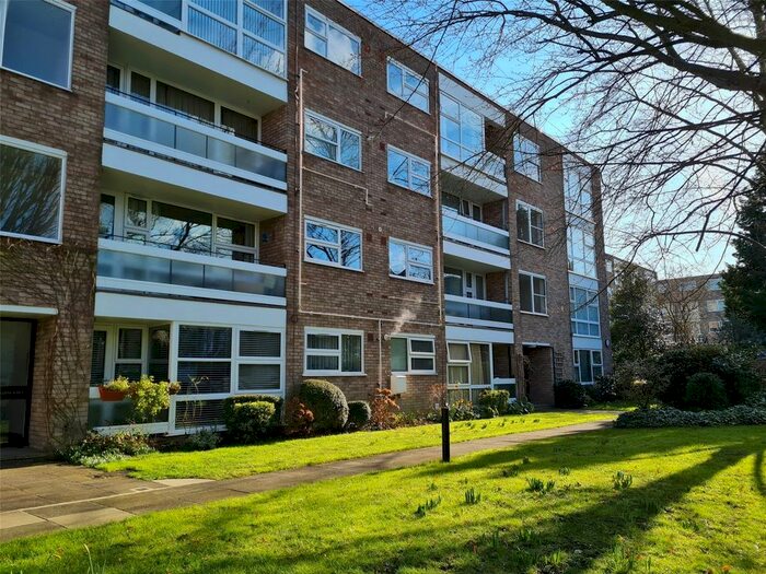 1 Bedroom Flat To Rent In Glen Eagles, Malvern Way, Ealing, London W13