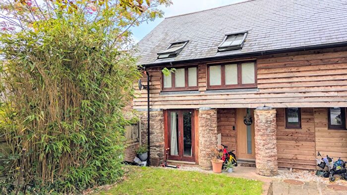 3 Bedroom Barn Conversion To Rent In Shute Hill, Bishopsteignton, TQ14
