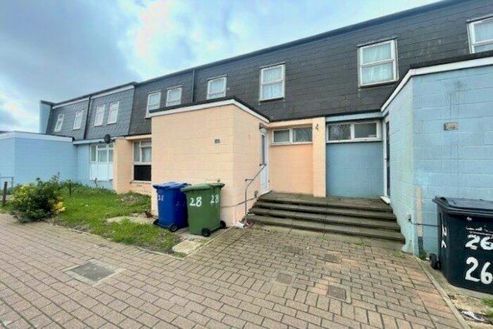 4 Bedroom End Of Terrace House To Rent In Adelaide Road, Tilbury, RM18