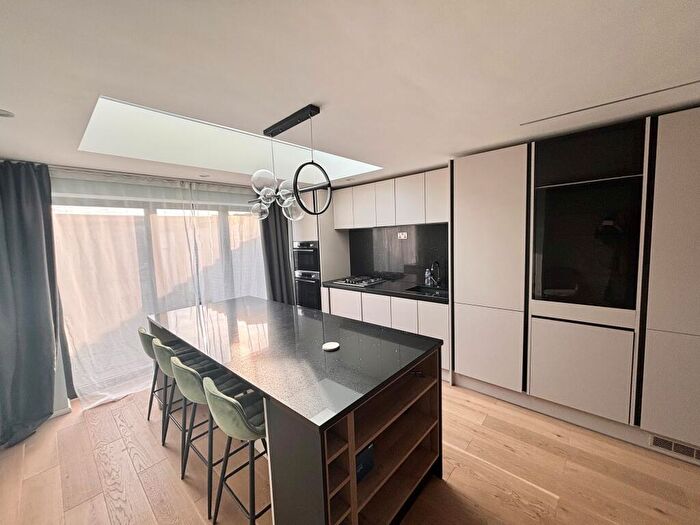 3 Bedroom Semi-Detached House To Rent In Ingleby Road, Sawley, Nottingham, NG10