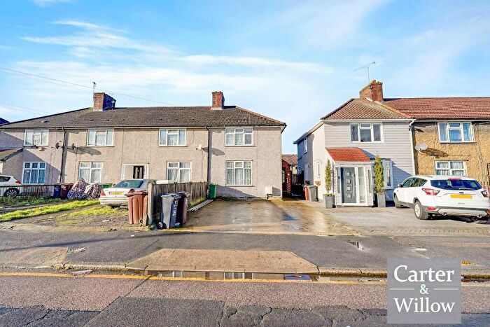 2 Bedroom End Of Terrace House For Sale In Cornshaw Road, Dagenham, RM8
