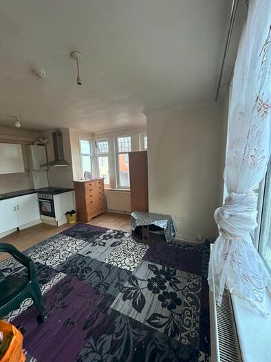 1 Bedroom Flat To Rent In Cromwell Road, Luton, LU3