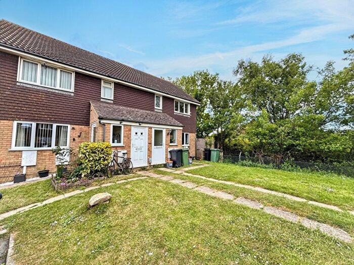2 Bedroom Flat To Rent In Ashdown Road, Bexhill-On-Sea, TN40