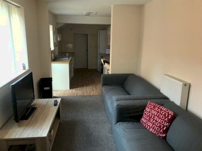 1 Bedroom Semi-Detached House To Rent In Queens Crescent, Lincoln, LN1