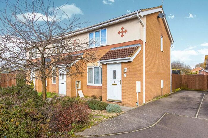 2 Bedroom House To Rent In Alder Drive, Huntingdon, PE29