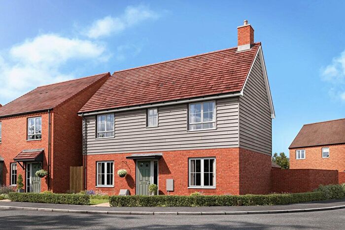 3 Bedroom Detached House For Sale In Stourbridge Road, Bromsgrove, B61