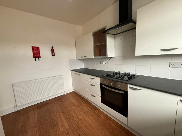 2 Bedroom Flat To Rent In London, E12