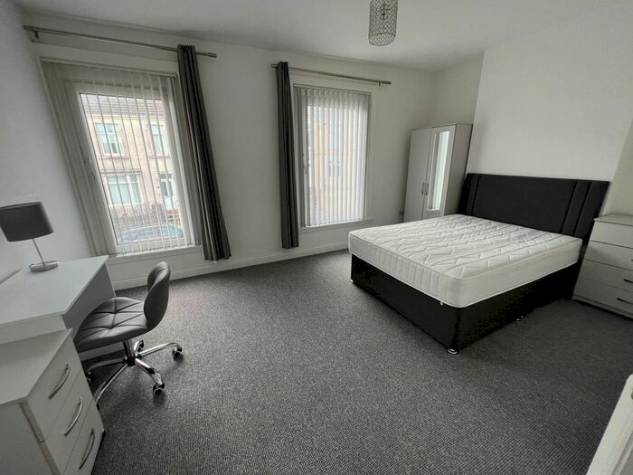 4 Bedroom Property To Rent In Baglan Street, Port Tennant, Swansea, SA1