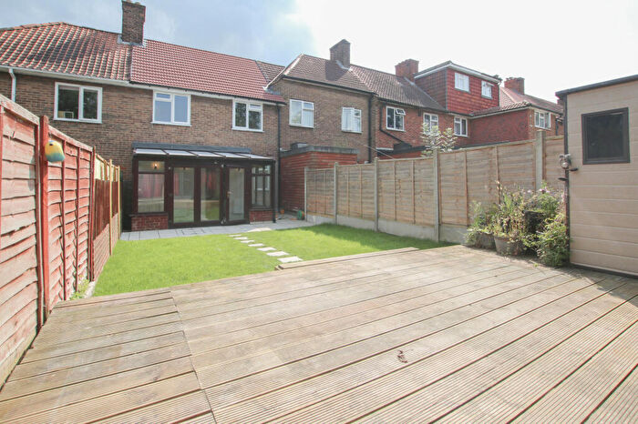 3 Bedroom Terraced House To Rent In Cranmore Road, Kent, BR1