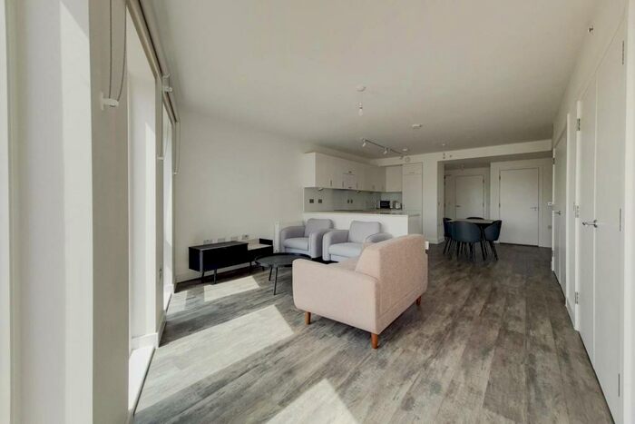 3 Bedroom Flat To Rent In Adlay Apartments, Silvertown, London, E16