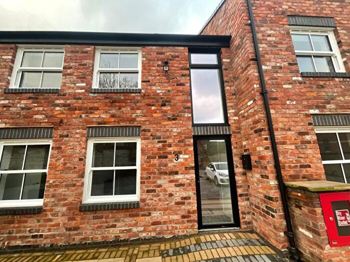 3 Bedroom Apartment To Rent In Printer Place, Sandbach, CW11