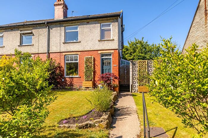 3 Bedroom Semi-Detached House For Sale In Holmfirth Road, New Mill, Holmfirth, HD9