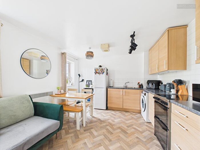 1 Bedroom Flat For Sale In Hargate Way, Hampton Hargate, Peterborough, PE7