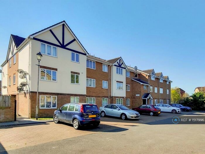 2 Bedroom Flat To Rent In Heathfield Drive, Mitcham, CR4