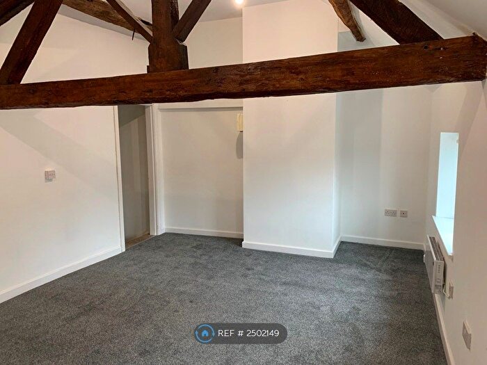 Studio To Rent In Lower Bond Street, Hinckley, LE10