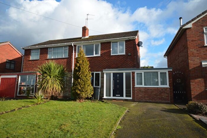 3 Bedroom Semi-Detached House To Rent In Hickman Road, Brierley Hill, West Midlands, DY5