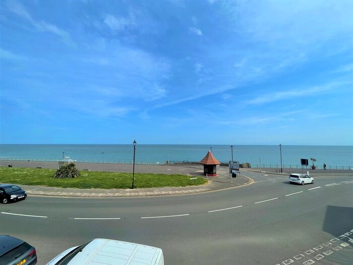 2 Bedroom Flat To Rent In Victoria Parade, Ramsgate, CT11