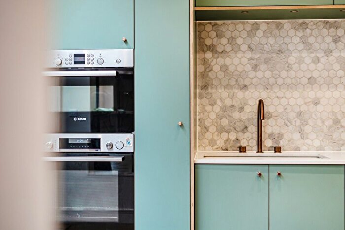 4 Bedroom Terraced House For Sale In Pattenden Road, Catford, London, SE6