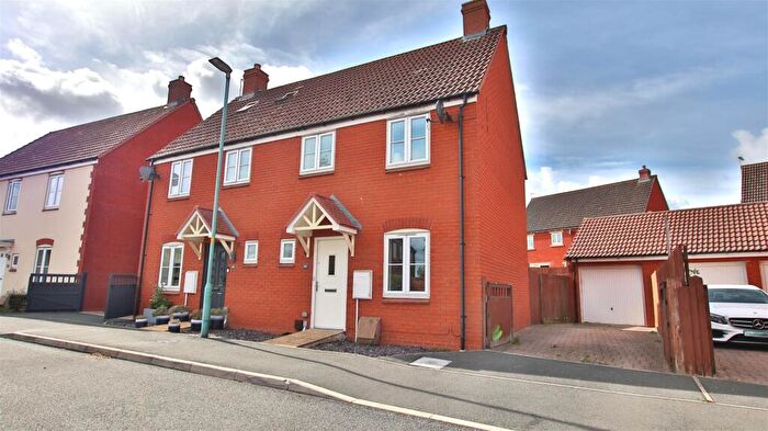 3 Bedroom Semi-Detached House For Sale In Beauchamp Road, Walton Cardiff, Tewkesbury, GL20