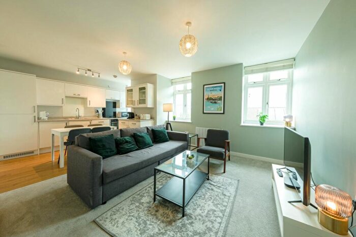 2 Bedroom Flat For Sale In Champion Court, Champion Square, Bristol, BS2