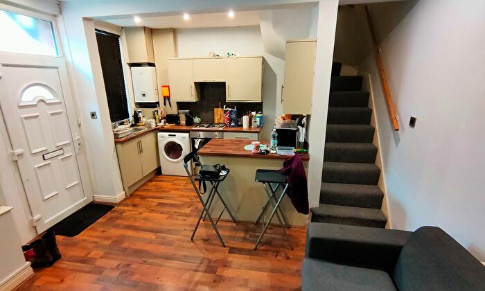 3 Bedroom End Of Terrace House To Rent In Harold Street, Hyde Park, Leeds, LS6