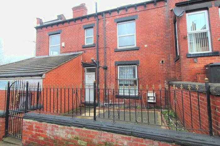 3 Bedroom Property To Rent In Conway Drive, Leeds, LS8