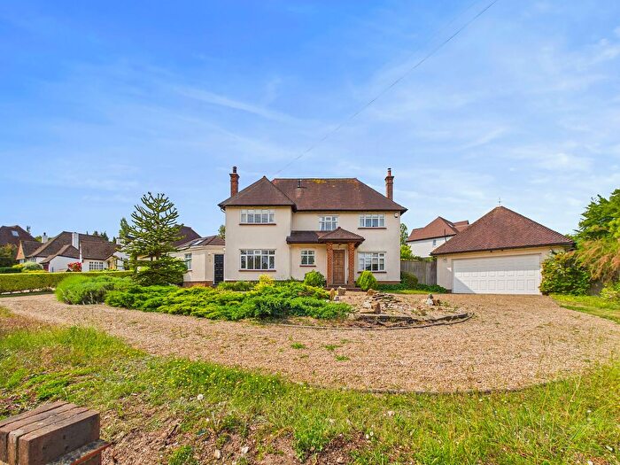 5 Bedroom Detached House For Sale In Higher Drive, Banstead, SM7