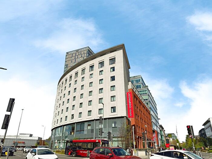 2 Bedroom Flat To Rent In Clarendon Road, Watford, Hertfordshire, WD17