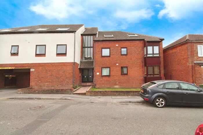 1 Bedroom Flat To Rent In Harcourt Road, Southampton, Hampshire, SO18