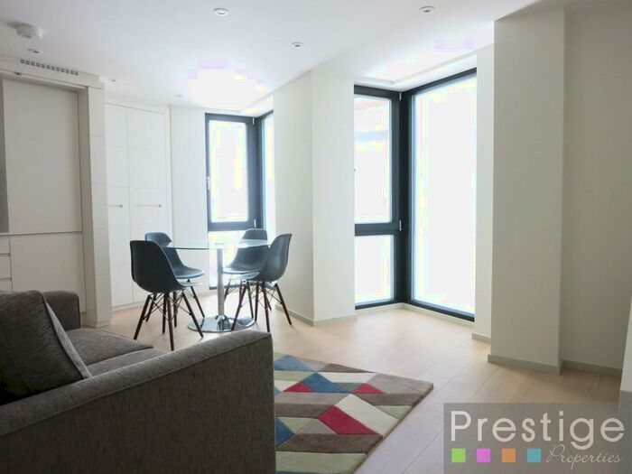 2 Bedroom Apartment To Rent In Seven Sisters Road, N7
