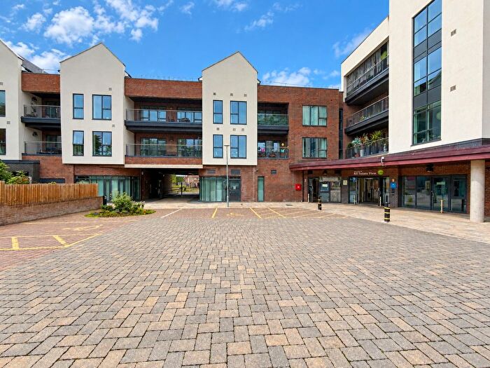 2 Bedroom Flat For Sale In All Saints View, Sapphire Place, Houghton Regis, LU5