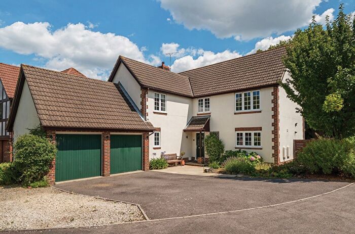 5 Bedroom Detached House To Rent In Connemara Crescent, Whiteley, Fareham, Hampshire, PO15