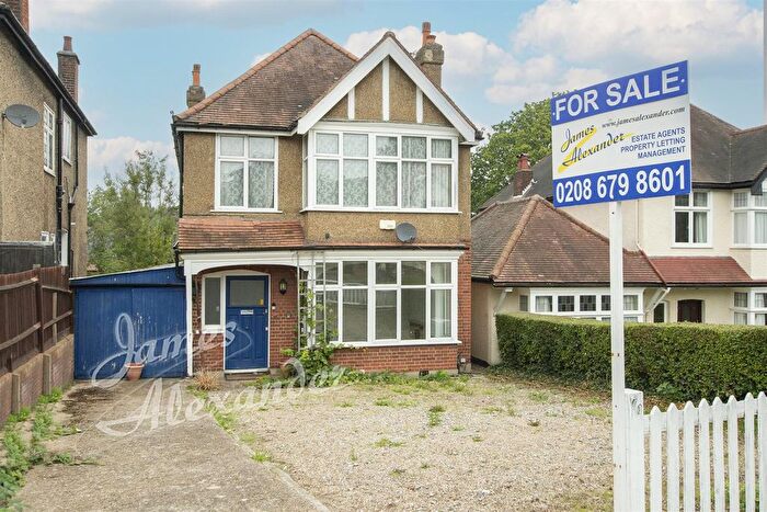4 Bedroom Detached House For Sale In Pollards Hill North, London, SW16