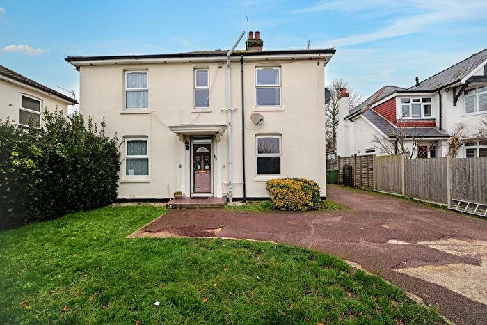 5 Bedroom Detached House For Sale In West End Road, Southampton, SO18