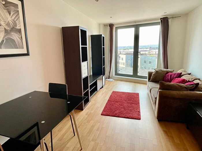 2 Bedroom Flat To Rent In Cross Green Lane, Leeds, LS9