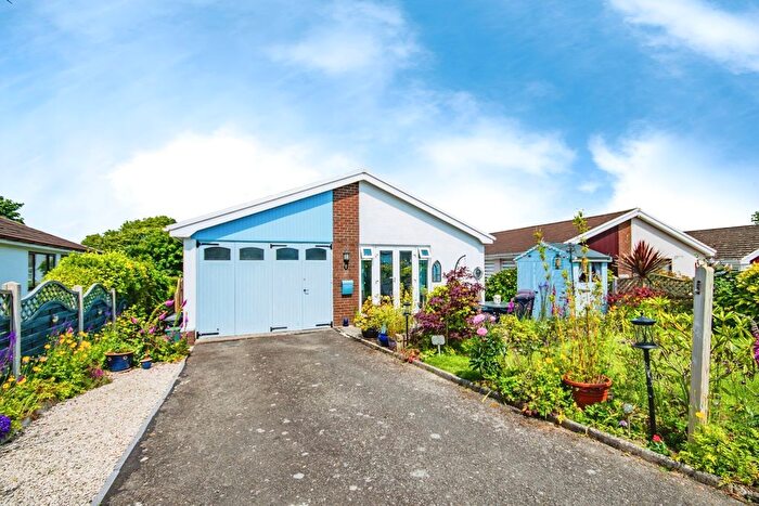 3 Bedroom Bungalow For Sale In Parc Y Delyn, Parcllyn, Cardigan, Ceredigion, SA43