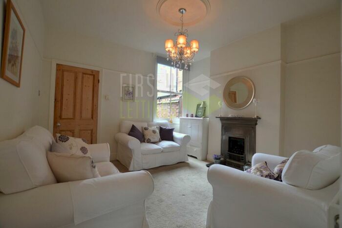 2 Bedroom Terraced House To Rent In Bulwer Road, Clarendon Park, LE2
