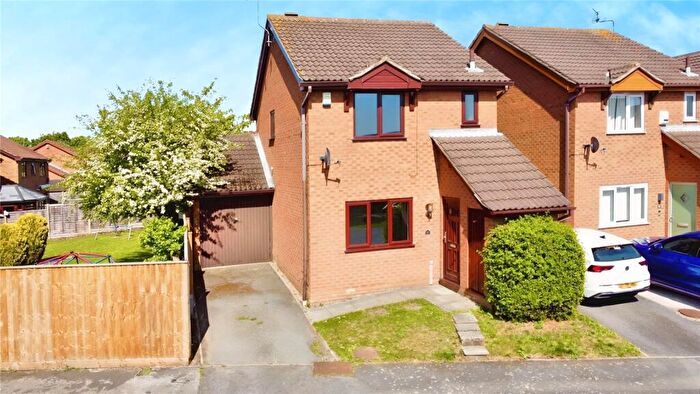3 Bedroom Detached House For Sale In Nelson Drive, Hinckley, Leicestershire, LE10