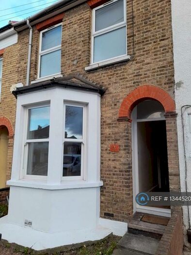 3 Bedroom Terraced House To Rent In Furze Road, Thornton Heath, CR7