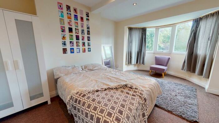 5 Bedroom Semi-Detached House To Rent In Laurel Bank Court, Headingley, Leeds, LS6
