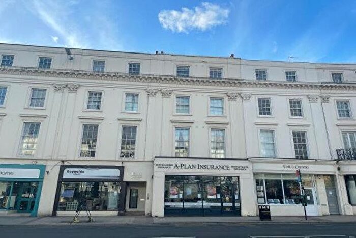 2 Bedroom Flat To Rent In Earl Place, Leamington Spa, CV32