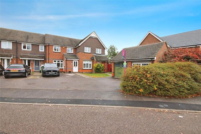3 Bedroom Terraced House For Sale In Pakenham Road, Bracknell, Berkshire, RG12