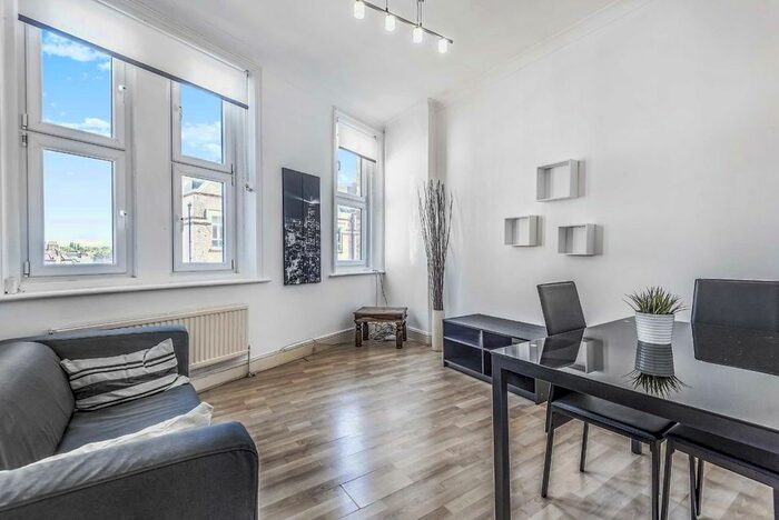 1 Bedroom Flat To Rent In Balham High Road, London, SW12