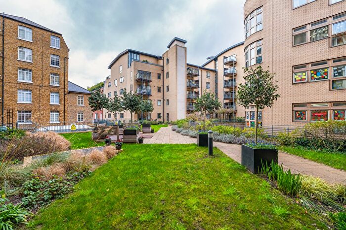 3 Bedroom Flat For Sale In Harrowby Street, London, W1H